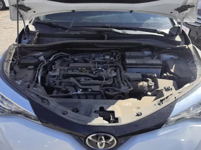 Toyota C-HR — Фото автомобиля 10