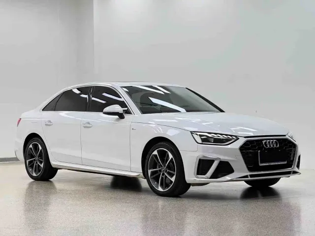 Audi A4L — Фото автомобиля 3