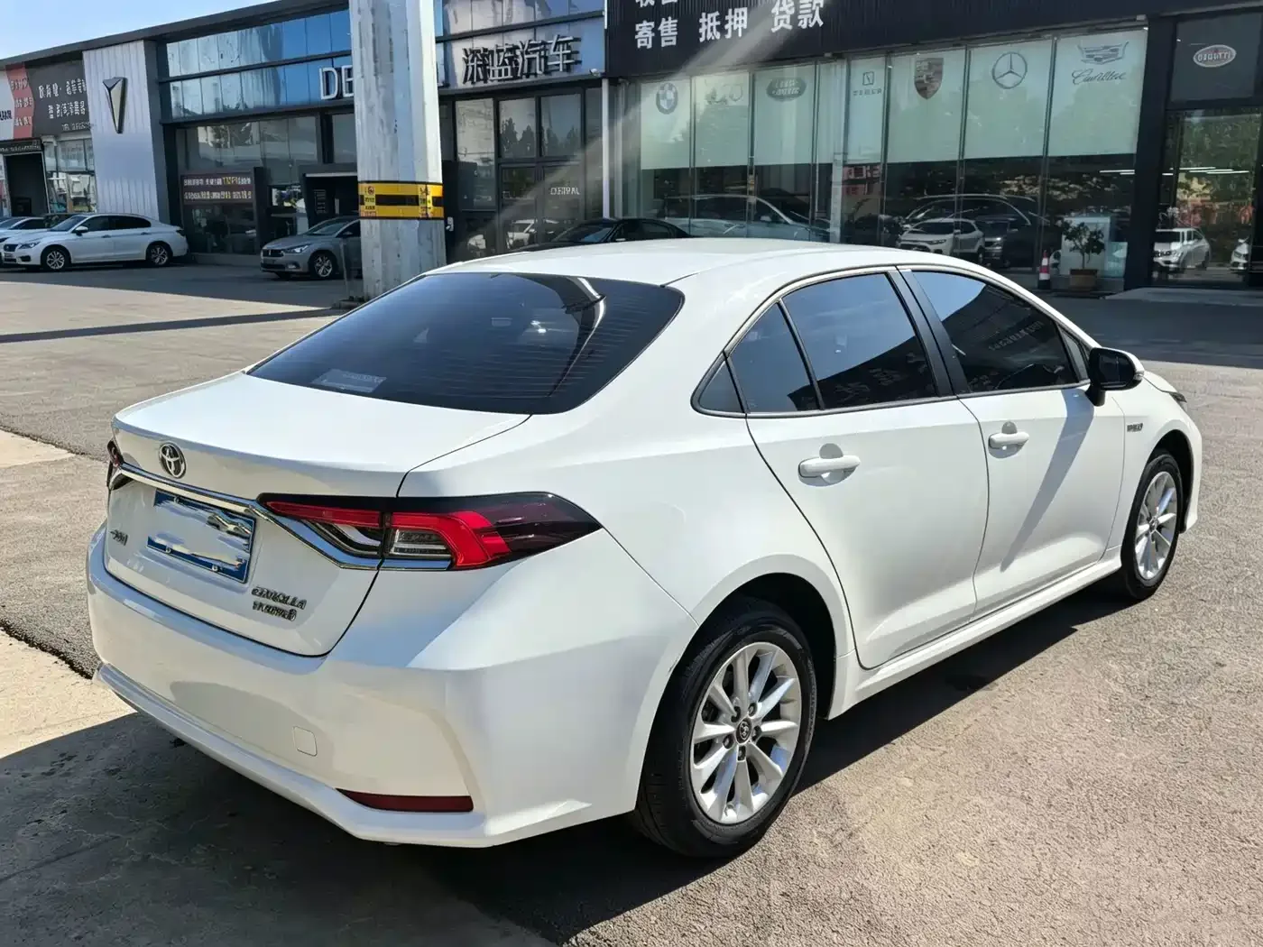 Toyota Corolla 2023 1.8L Smart Hybrid Dual Engine Elite Edition — Фото автомобиля 6