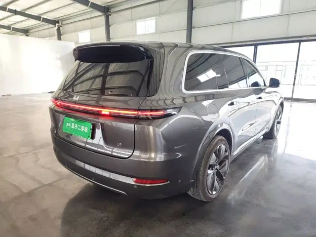 Li Auto L9 — Фото автомобиля 6