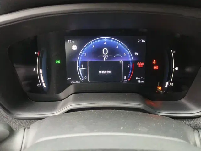 Toyota Corolla Cross — Фото автомобиля 4