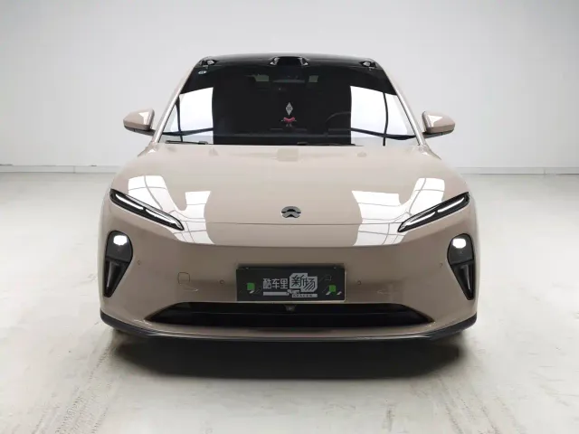 Nio ET5 — Фото автомобиля 2