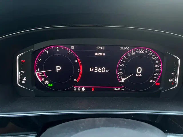 Volkswagen Passat — Фото автомобиля 10