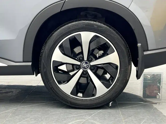 BYD Song PLUS — Фото автомобиля 24