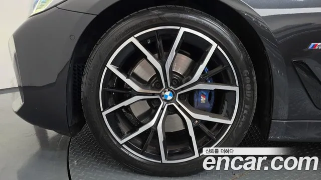 BMW 5 Series G30 — Фото автомобиля 5