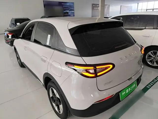 Geely Starry Wish — Фото автомобиля 4