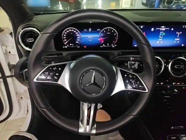 Mercedes-Benz A-Class — Фото автомобиля 10