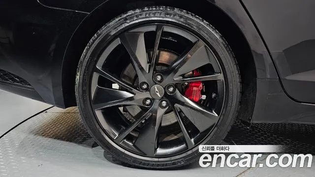 Genesis G70 New — Фото автомобиля 6
