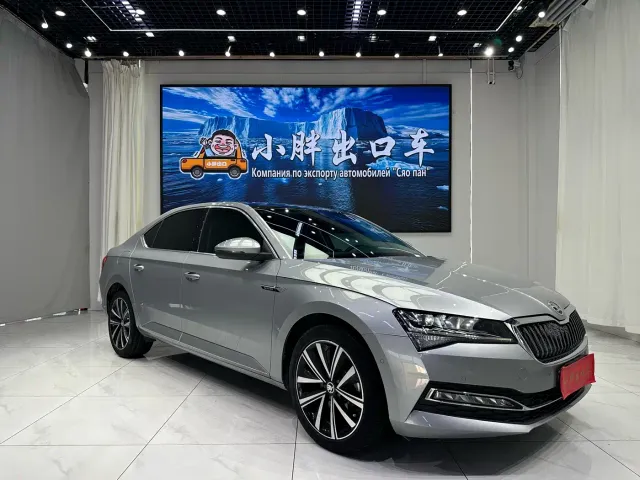 Skoda Superb — Фото автомобиля 3