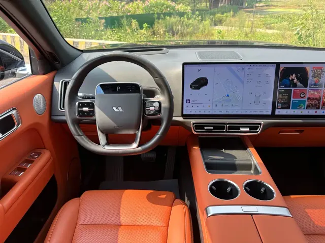 Li Auto L7 — Фото автомобиля 15