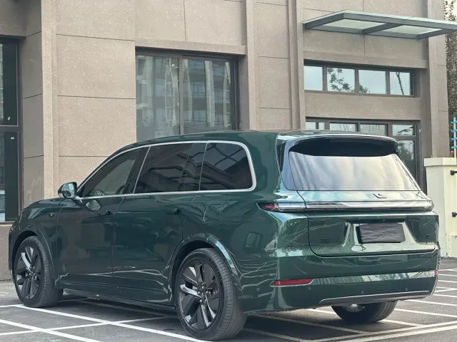 Li Auto L9 — Фото автомобиля 8