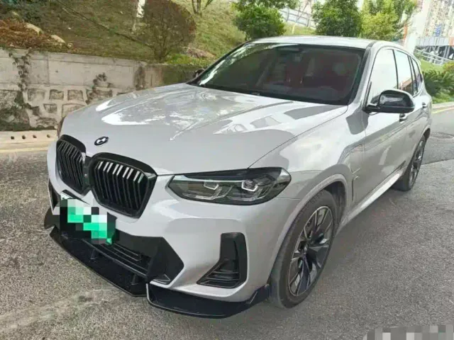 Фотография автомобиля — BMW iX3