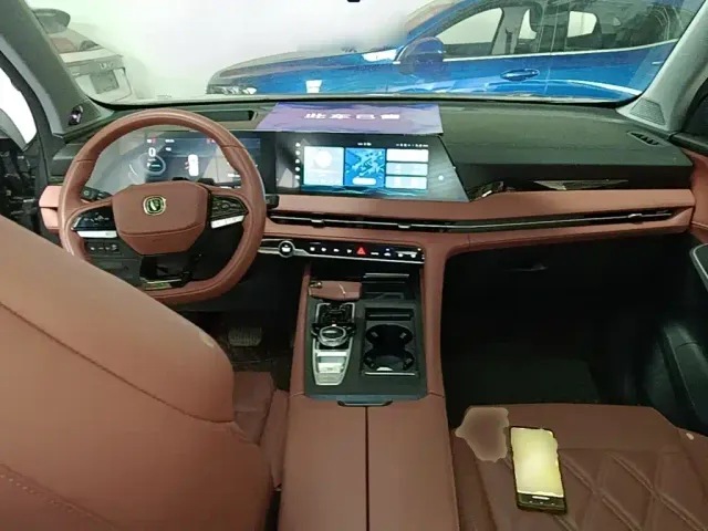 Changan CS75 Plus — Фото автомобиля 9