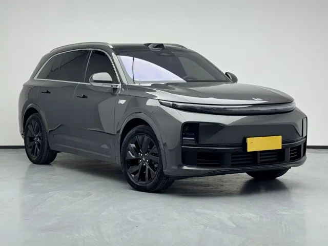 Li Auto L7 — Фото автомобиля 5