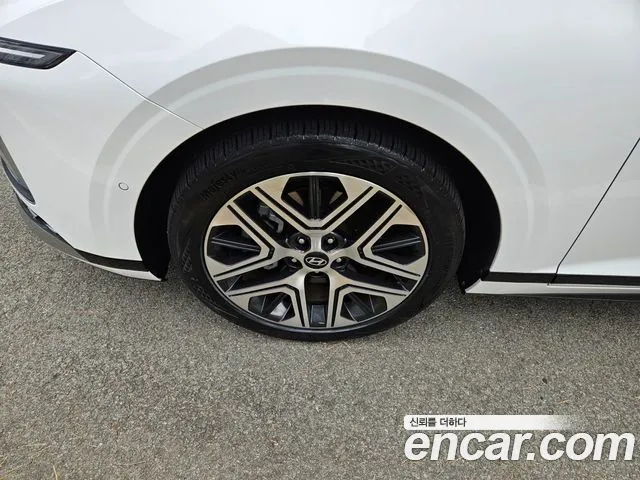 Hyundai Grandeur GN7 — Фото автомобиля 5