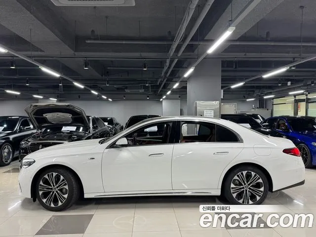 Mercedes-Benz E-Class W214 — Фото автомобиля 2