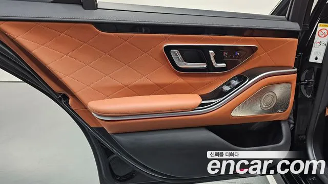 Mercedes-Benz S-Class — Фото автомобиля 19