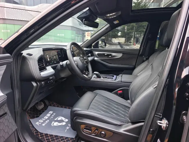 GAC Trumpchi GS8 — Фото автомобиля 8