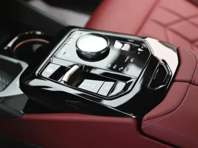 BMW 5 Series — Фото автомобиля 15