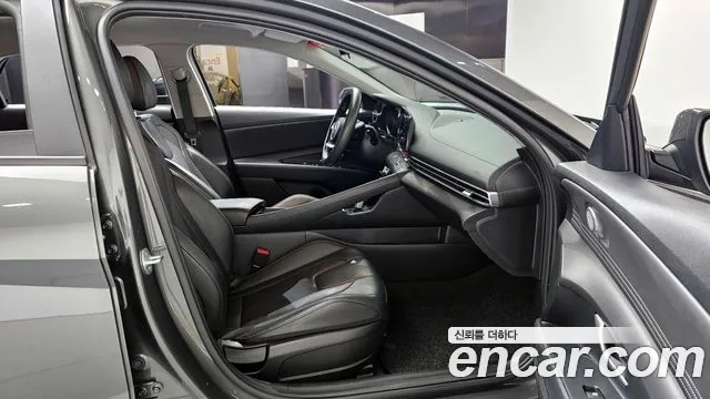 Hyundai AVANTE Avante (CN7) — Фото автомобиля 10