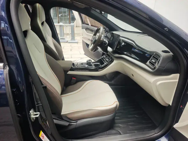 BYD Qin PLUS — Фото автомобиля 11