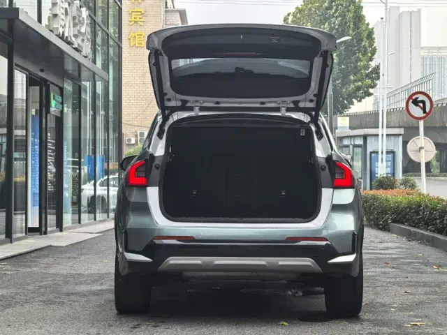 BMW X1 — Фото автомобиля 13
