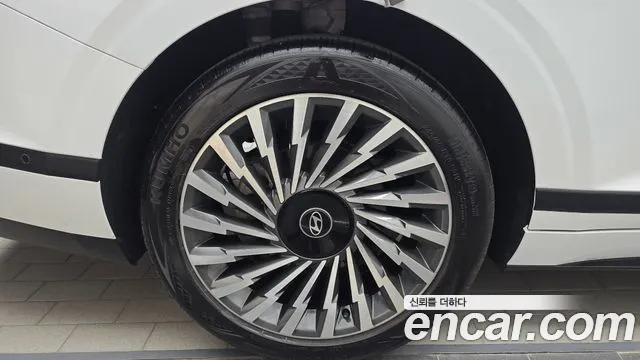 Hyundai Grandeur GN7 — Фото автомобиля 4