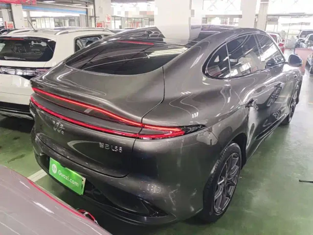IM Motors IM LS6 2023 Max Long Range — Фото автомобиля 6