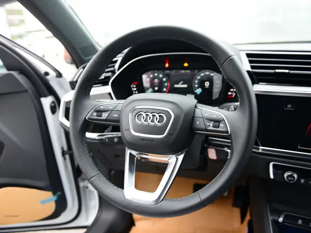 Audi Q3 — Фото автомобиля 19