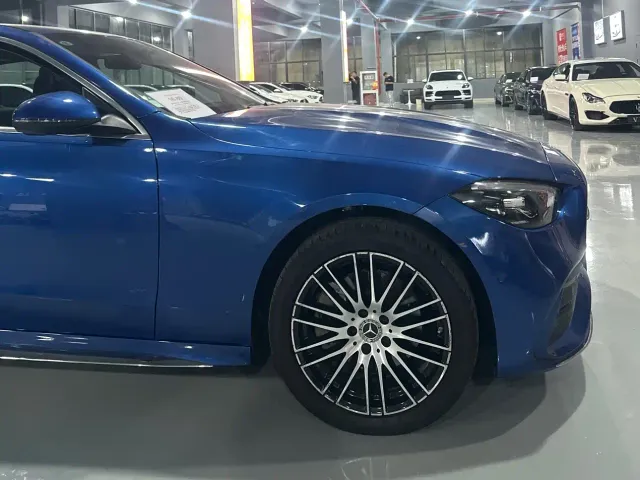 Mercedes-Benz C-Class — Фото автомобиля 4
