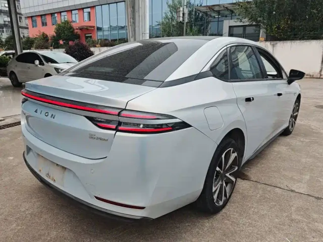 GAC Aion S Plus — Фото автомобиля 6