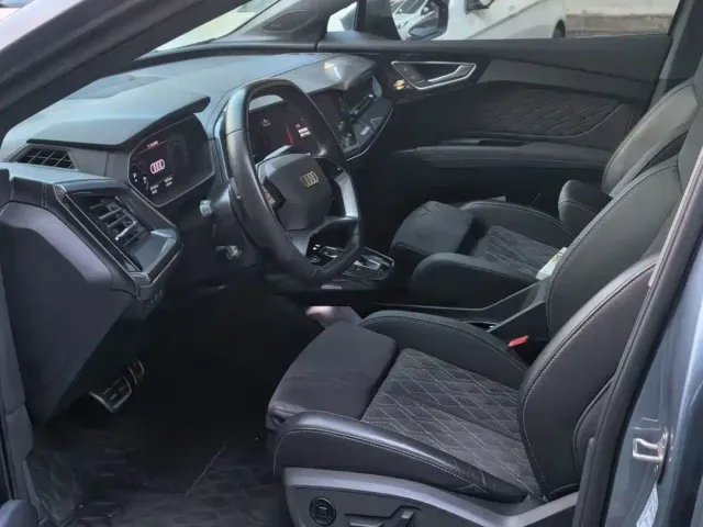 Audi Q4 e-tron — Фото автомобиля 9