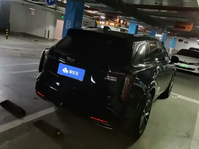 Cadillac XT5 — Фото автомобиля 3