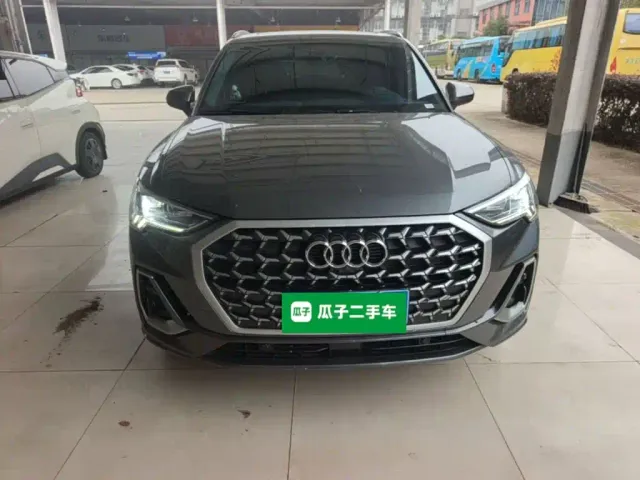 Audi Q3 — Фото автомобиля 2