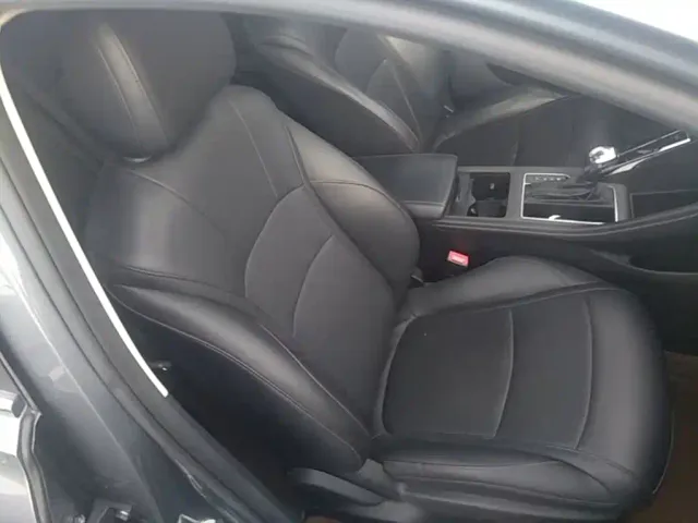 Roewe i5 — Фото автомобиля 24
