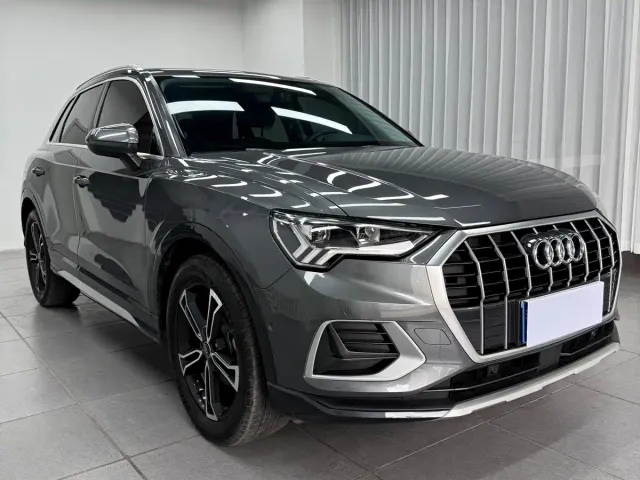 Audi Q3 — Фото автомобиля 3