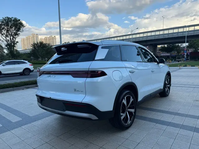 BYD Song Pro — Фото автомобиля 12