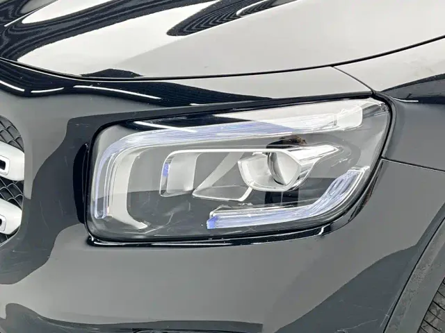 Mercedes-Benz GLB-Class — Фото автомобиля 10