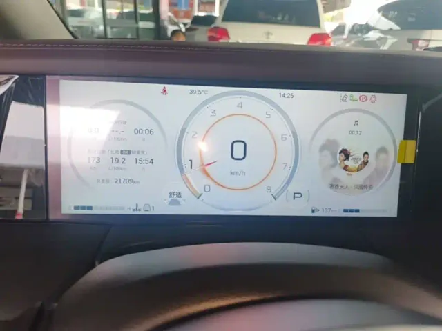 GAC Trumpchi M8 — Фото автомобиля 11