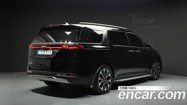 Kia Carnival 4th Gen — Фото автомобиля 2