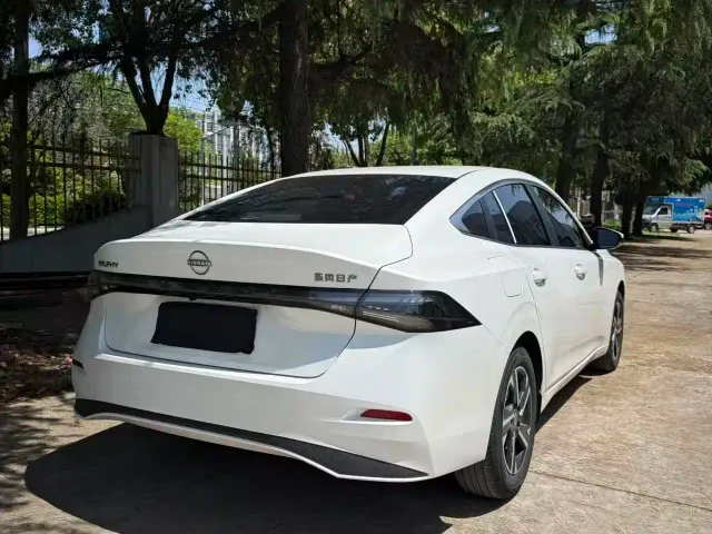 Nissan Sylphy — Фото автомобиля 9