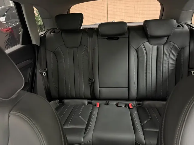 Audi Q5L — Фото автомобиля 7
