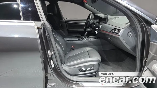 BMW Gran Turismo — Фото автомобиля 24