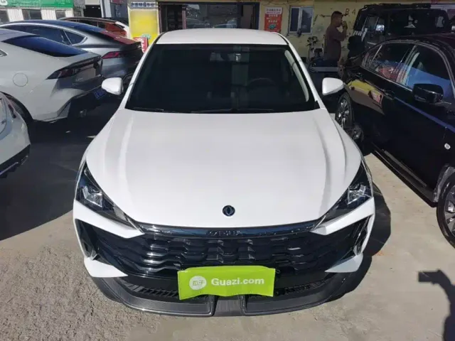 Dongfeng Yixuan — Фото автомобиля 2