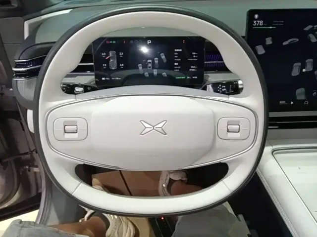 Xpeng G6 — Фото автомобиля 10