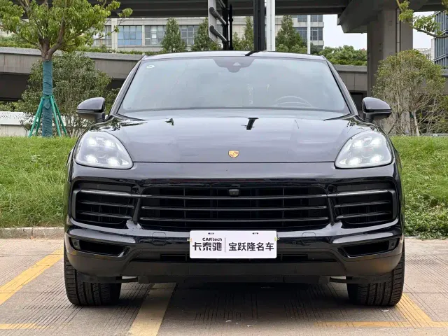 Porsche Cayenne — Фото автомобиля 2