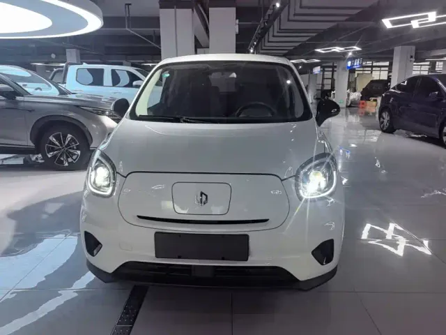 Leapmotor T03 — Фото автомобиля 2