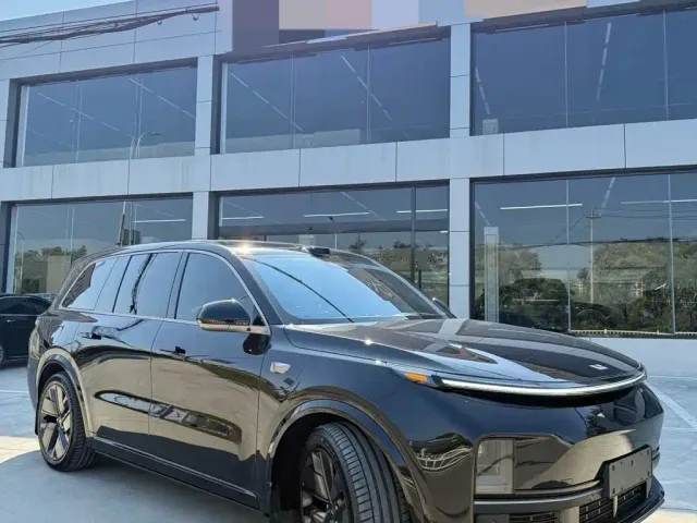 Li Auto L9 — Фото автомобиля 3