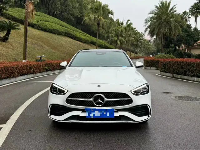 Mercedes-Benz C-Class — Фото автомобиля 3