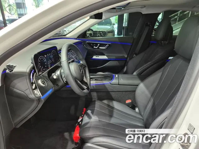 Mercedes-Benz E-Class — Фото автомобиля 10